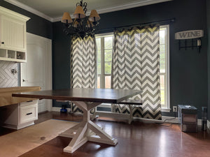 The Square Pinder Table
